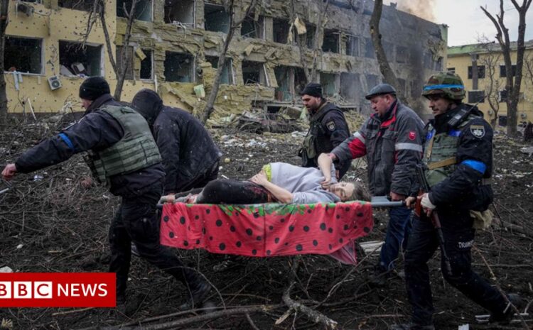  Ukraine war: Pregnant woman and baby die after hospital shelled