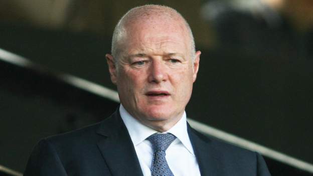  Everton: Ex-Manchester United & Chelsea chief Peter Kenyon leads group hoping to buy club