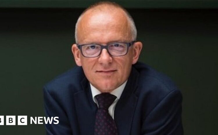  Met Police commissioner: Sir Mark Rowley named as force’s new leader