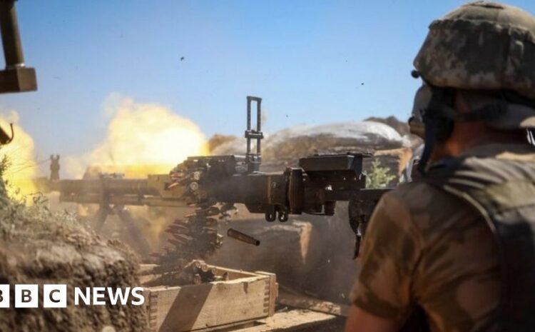  Kherson: 'Heavy fighting' as Ukraine seeks to retake Russian-held region