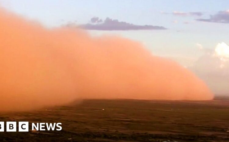  WATCH: Wall of dust sweeps across Arizona