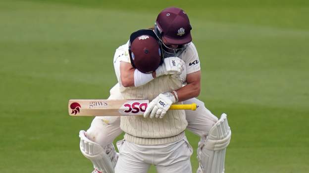  County Championship: Surrey beat Yorkshire by 10 wickets to win title