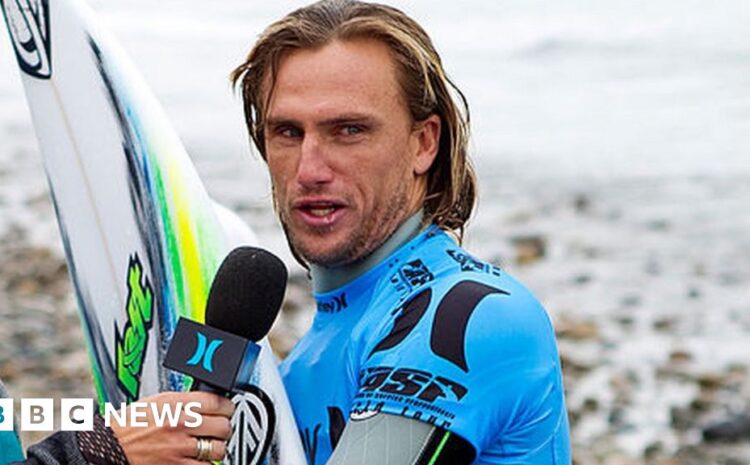  Chris Davidson: Former pro-surfer dies after punch outside Australian pub