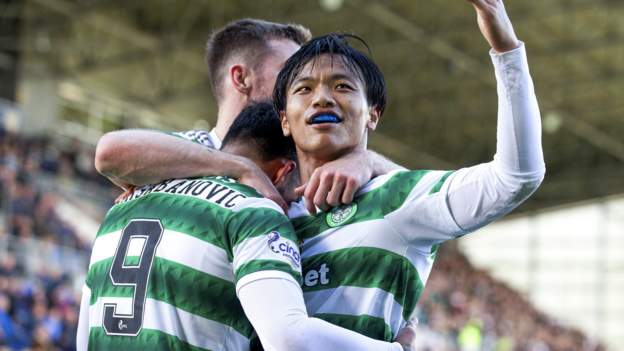  St Johnstone 1-2 Celtic: Giorgos Giakoumakis nets last-minute winner amid late drama