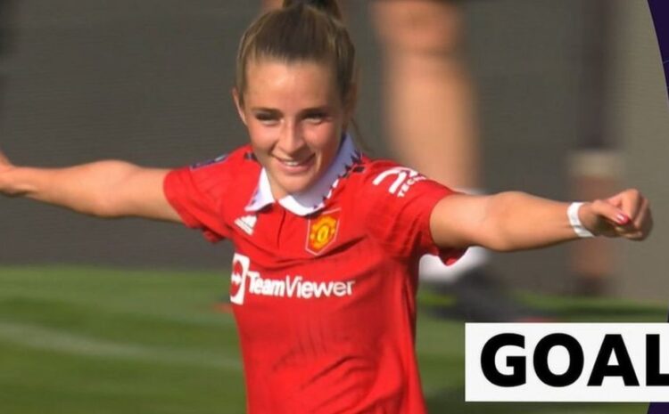  WSL: Toone scores second as United dominate Brighton