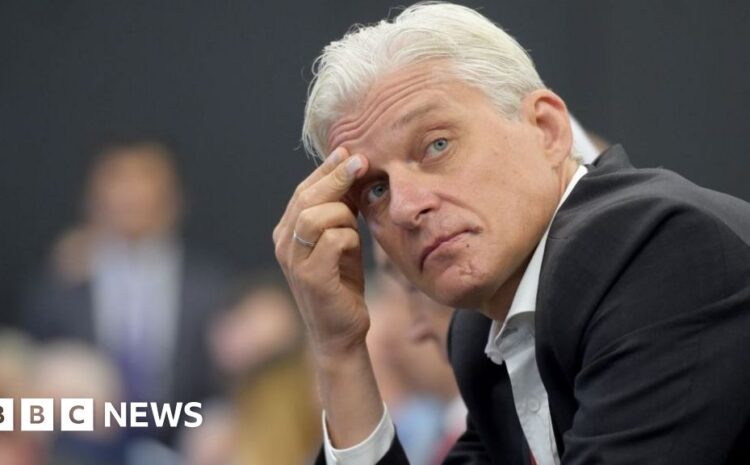  Banker Oleg Tinkov renounces Russian citizenship over Ukraine