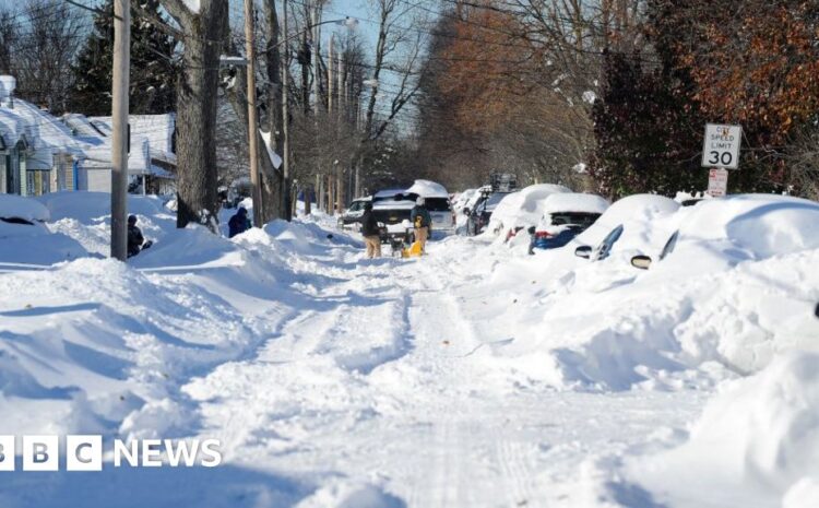  US winter storm brings blizzards, tornadoes and flood threats
