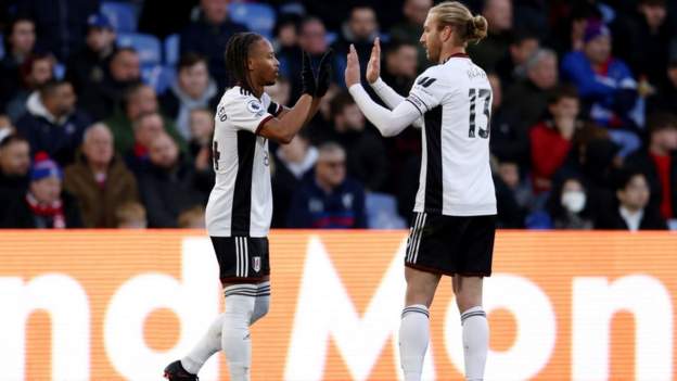  Crystal Palace 0-3 Fulham: Cottagers put nine-man Palace to the sword