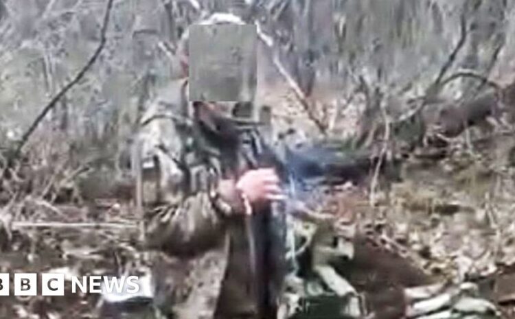  Ukraine hunts Russian killers of unarmed smoking soldier