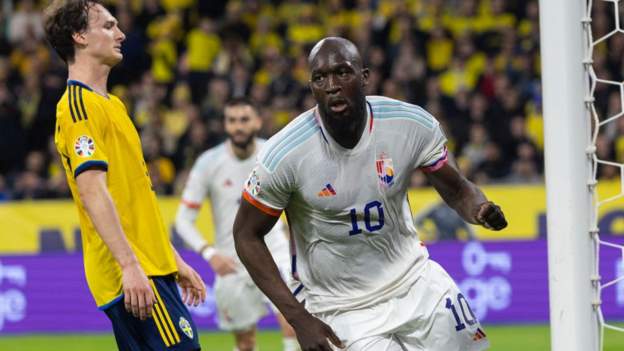  Sweden 0-3 Belgium: Romelu Lukaku scores hat-trick as Zlatan Ibrahimovic returns