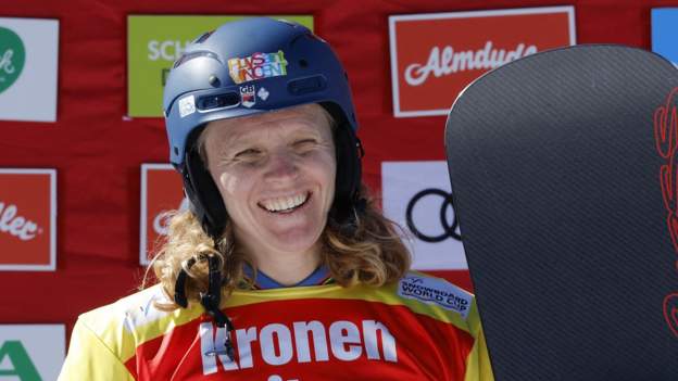  Charlotte Bankes: Briton wins overall Snowboard Cross World Cup title