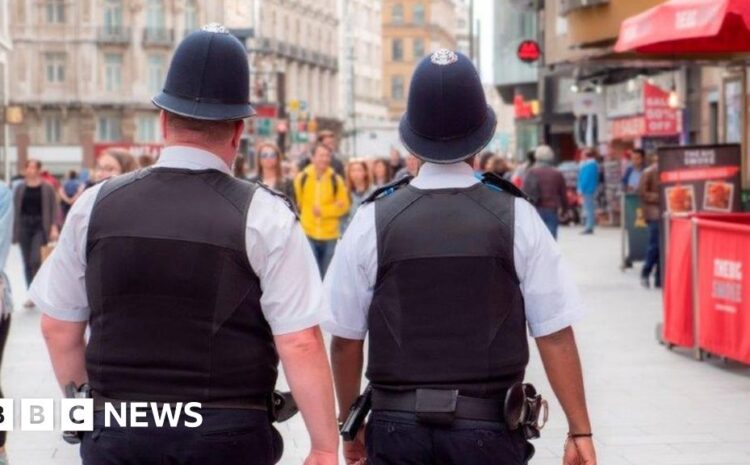  Officers moved from serious crime to clean up Met Police