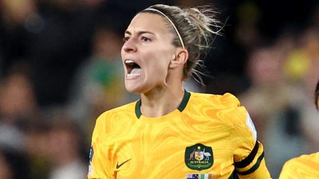  Women’s World Cup: Australia battle past Republic of Ireland in World Cup opener