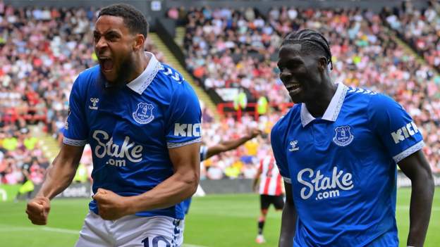  Sheffield United 2-2 Everton: Arnaut Danjuma earns point for visitors, Cameron Archer scores for hosts