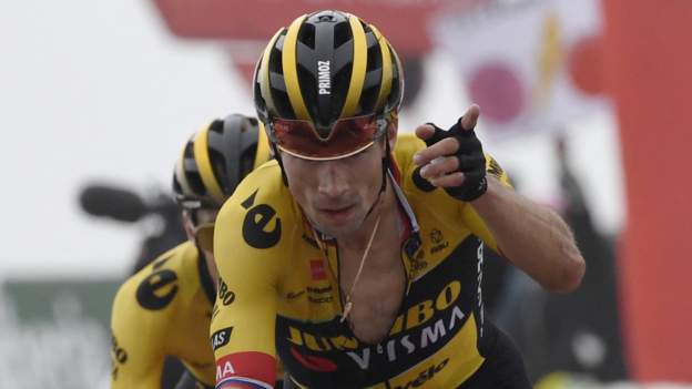  Vuelta a Espana: Primoz Roglic pips Jonas Vingegaard to stage 17 win, Sepp Kuss retains lead