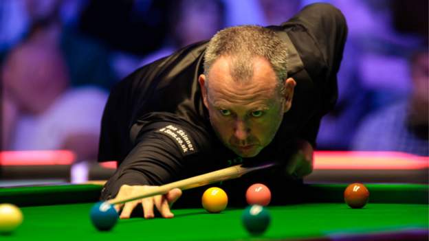  British Open: Mark Williams beats Mark Selby 10-7 to win title for a third time