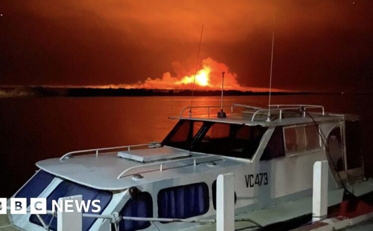  Australian towns battle fire and flood back-to-back