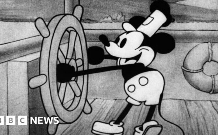  Disney's earliest Mickey and Minnie Mouse enter public domain as US copyright expires