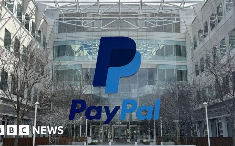  PayPal cuts 2,500 jobs in the face of competition