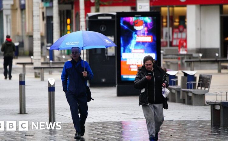  Warning over flooding as heavy rain lashes UK